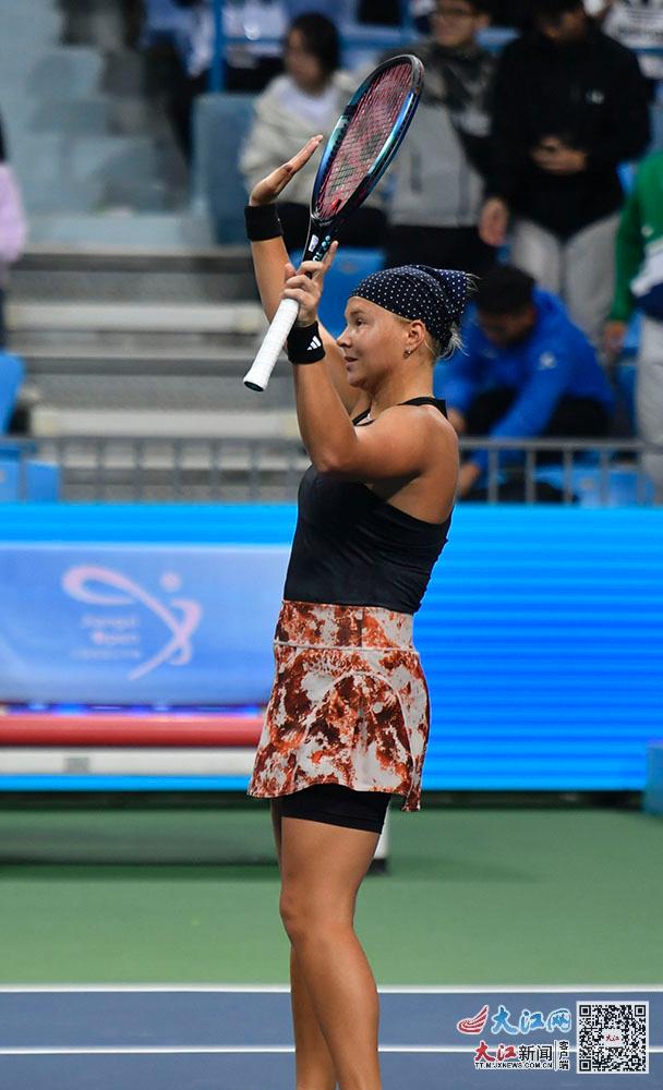 们感动不已 们感动不已