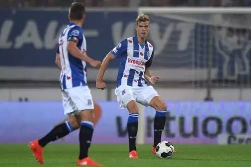 成为球队锋 成为球队锋